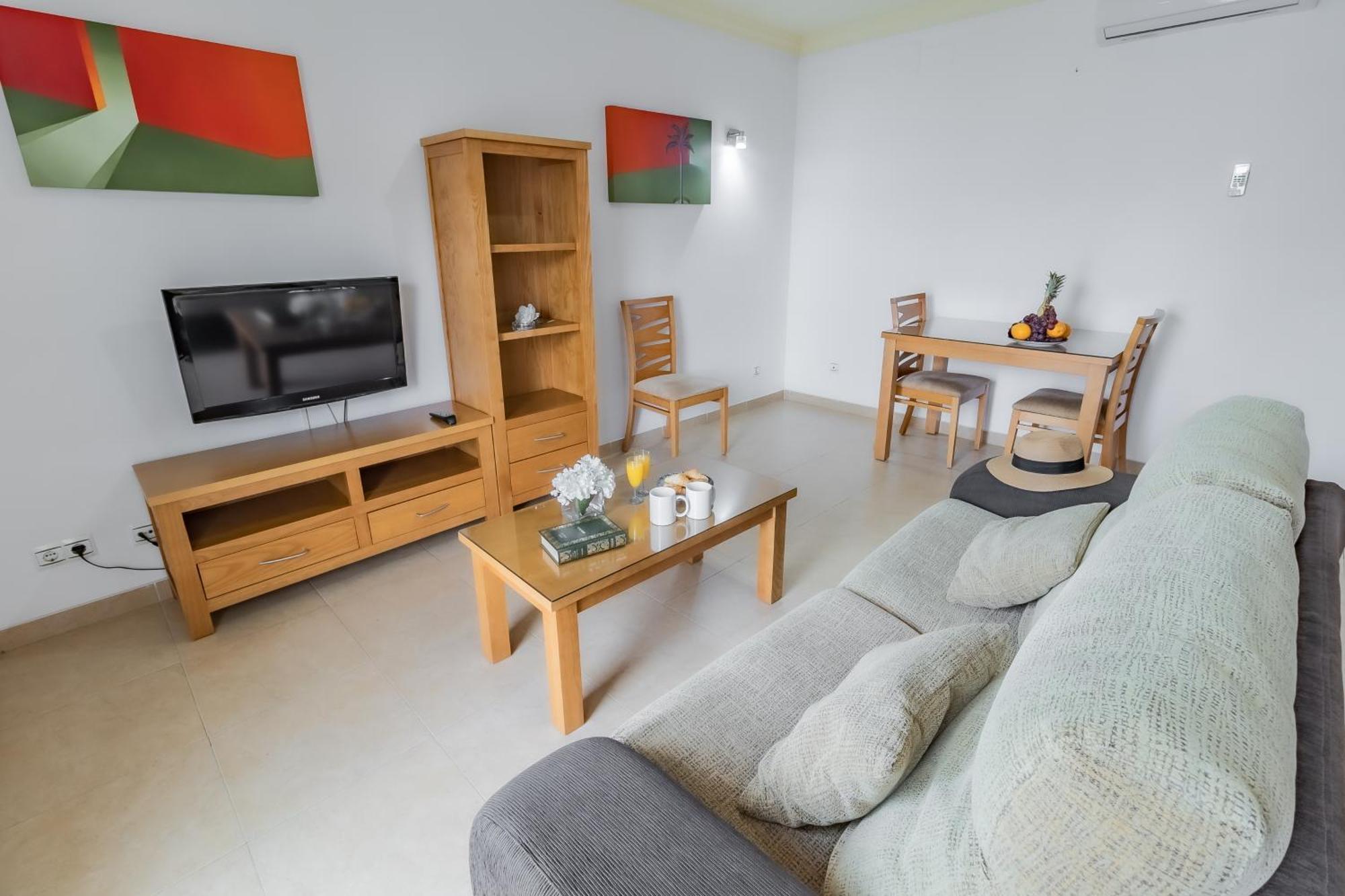 Apartamentos Turisticos Las Yucas トレ・デル・マール エクステリア 写真