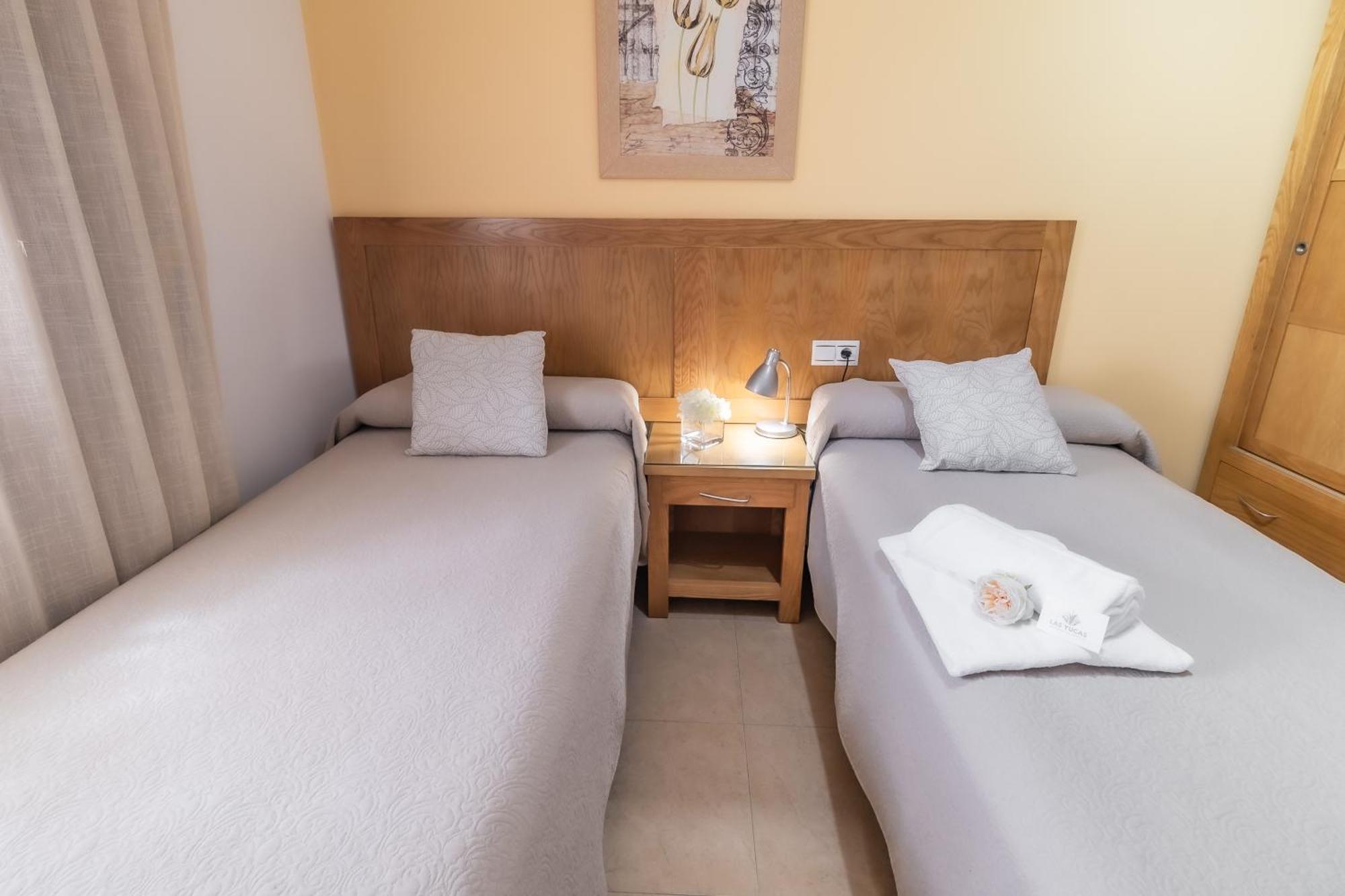 Apartamentos Turisticos Las Yucas トレ・デル・マール エクステリア 写真