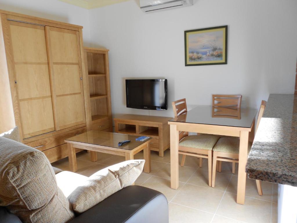 Apartamentos Turisticos Las Yucas トレ・デル・マール 部屋 写真